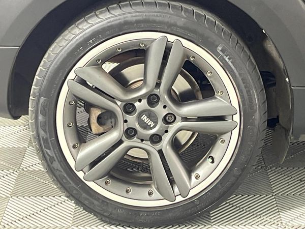 2015-MINI-Paceman-Cooper-S-Auto image:6