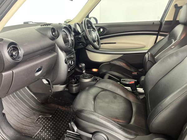 2015-MINI-Paceman-Cooper-S-Auto image:7