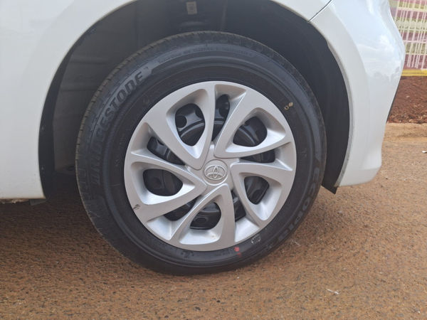 2025-Toyota-Vitz-10-XR image:18