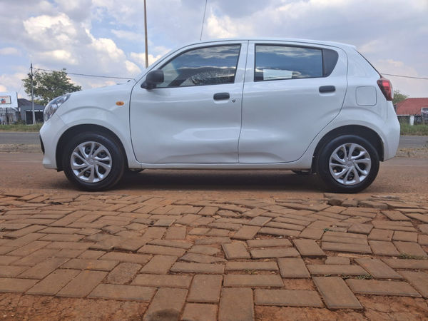 2025-Toyota-Vitz-10-XR image:4