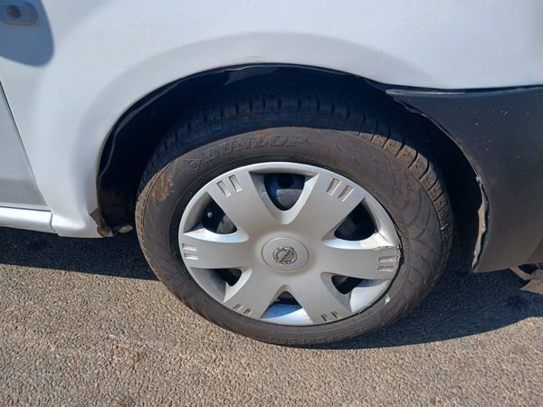 2021-Nissan-NP200-16 image:6