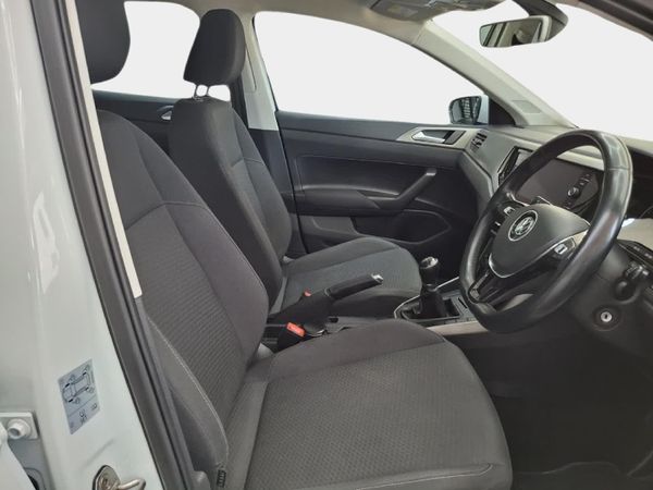 2019-Volkswagen-Polo-10-TSI-Comfortline image:12