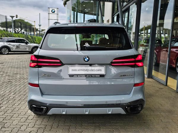 2025-BMW-X5-xDrive30d-M-Sport-Pro image:3