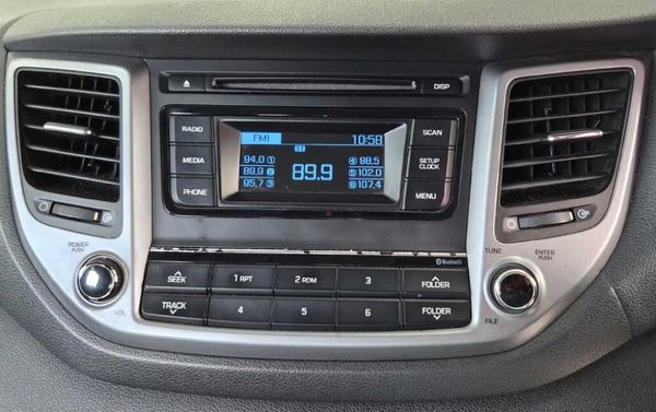2016-Hyundai-Tucson-20-Premium image:9