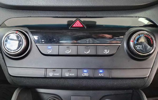 2016-Hyundai-Tucson-20-Premium image:10