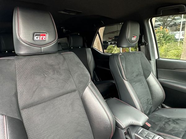 2025-Toyota-Fortuner-28GD-6-4x4-GR-S-Auto image:13