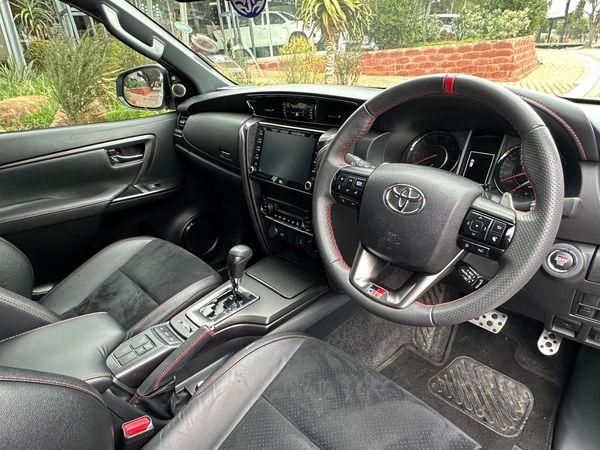 2025-Toyota-Fortuner-28GD-6-4x4-GR-S-Auto image:7