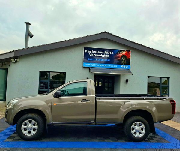 2019-Isuzu-D-Max-250-HO-Fleetside-Safety-Single-Cab image:3