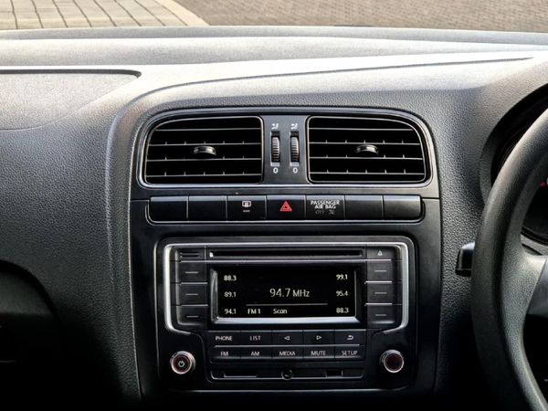 2019-Volkswagen-Polo-GP-14-Trendline image:10