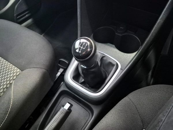 2024-Volkswagen-Polo-Vivo-16-Highline-5-dr image:10