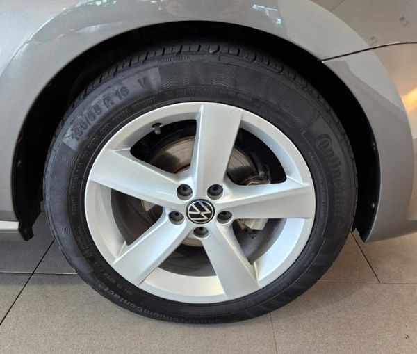 2024-Volkswagen-Polo-Vivo-16-Highline-5-dr image:7