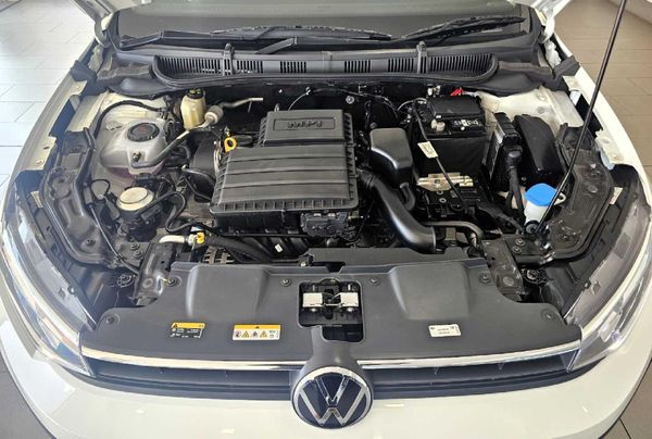 2024-Volkswagen-Polo-16-Classic-Auto image:18