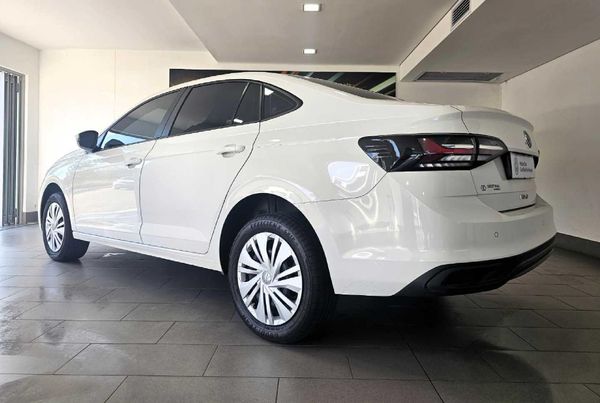 2024-Volkswagen-Polo-16-Classic-Auto image:2