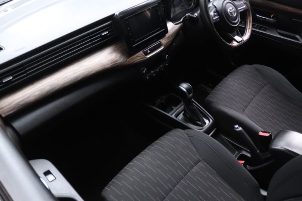 2022-Toyota-Rumion-15-TX-Auto image:9