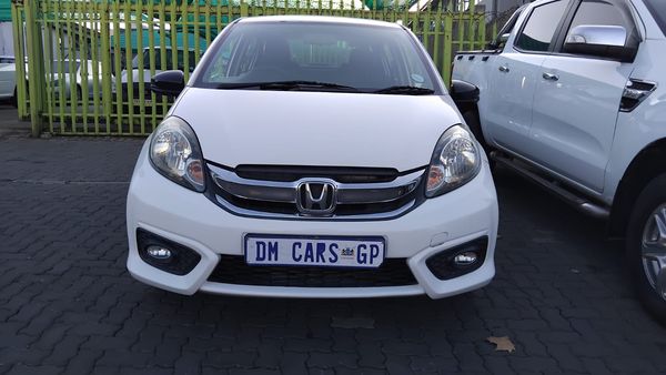 2016-Honda-Brio-12-Comfort-Auto image:1
