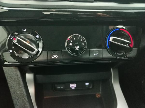 2026-Kia-Seltos-15-LS-Auto image:17