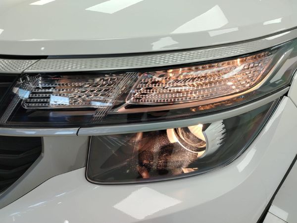 2026-Kia-Seltos-15-LS-Auto image:3