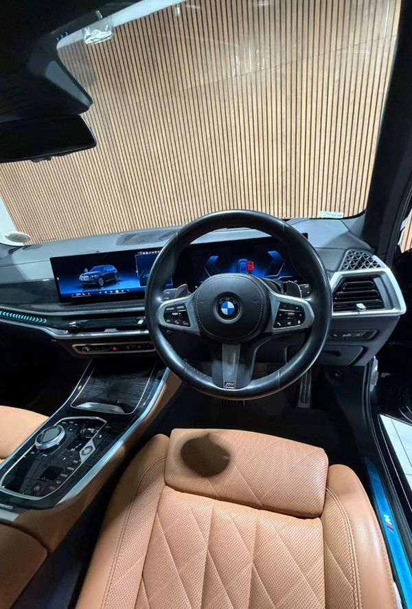 2025-BMW-X5-xDrive30d-M-Sport-Pro image:5