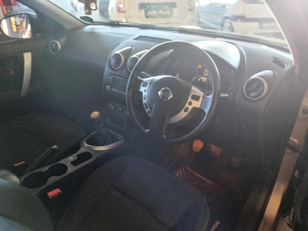2014-Nissan-Qashqai-20-Acenta image:10