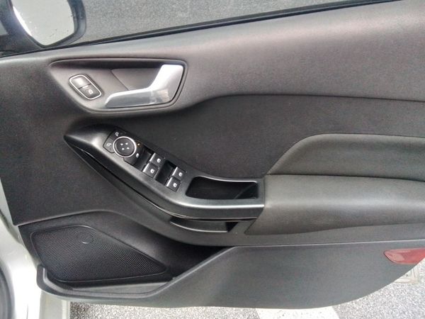 2018-Ford-Fiesta-10-EcoBoost-Trend-5-dr-Auto image:13