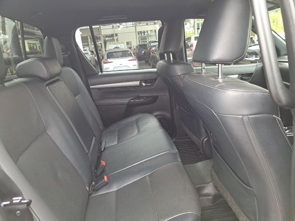 2024-Toyota-Hilux-28-GD-6-RB-Legend-4x4-Double-Cab-Auto-mHev image:15