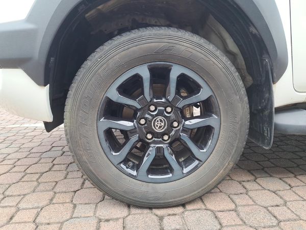 2024-Toyota-Hilux-28-GD-6-RB-Legend-4x4-Double-Cab-Auto-mHev image:18