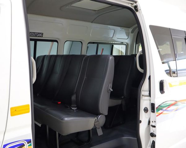 2023-Toyota-Quantum-25-D-4D-Sesfikile-16-seat image:19