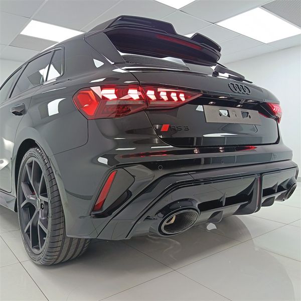 2026-Audi-RS3-Sportback-Quattro-Stronic image:5