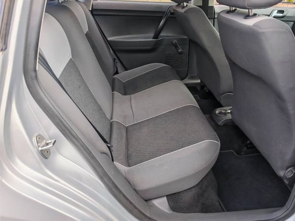 2014-Volkswagen-Polo-Vivo-GP-16-Maxx-5-dr image:4