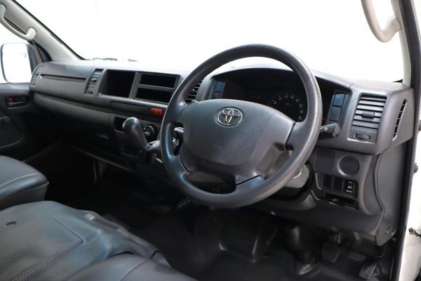 2016-Toyota-Quantum-27-Sesfikile-16-seat image:9