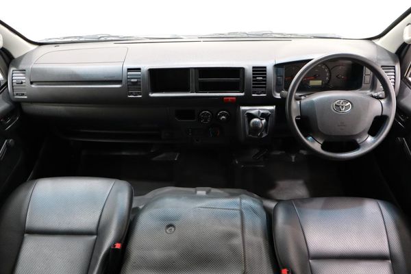 2016-Toyota-Quantum-27-Sesfikile-16-seat image:12