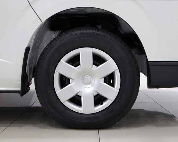 2016-Toyota-Quantum-27-Sesfikile-16-seat image:7