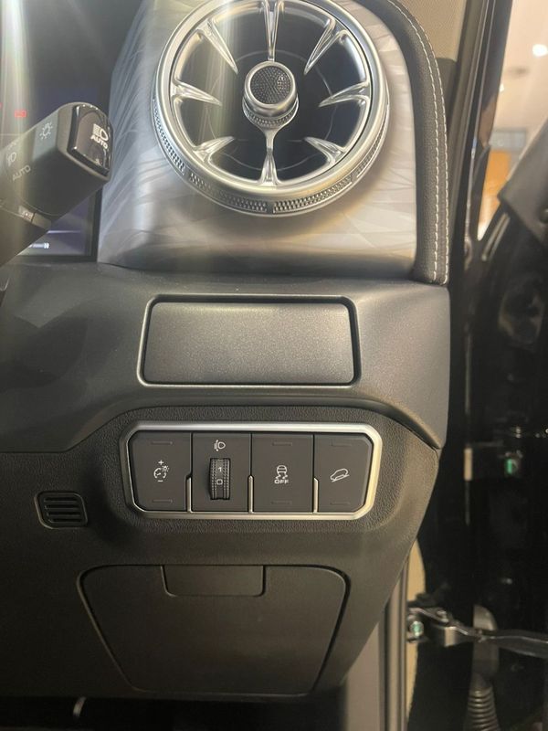 2026-GWM-Tank-300-24TD-Super-Luxury-4x4-Auto image:9