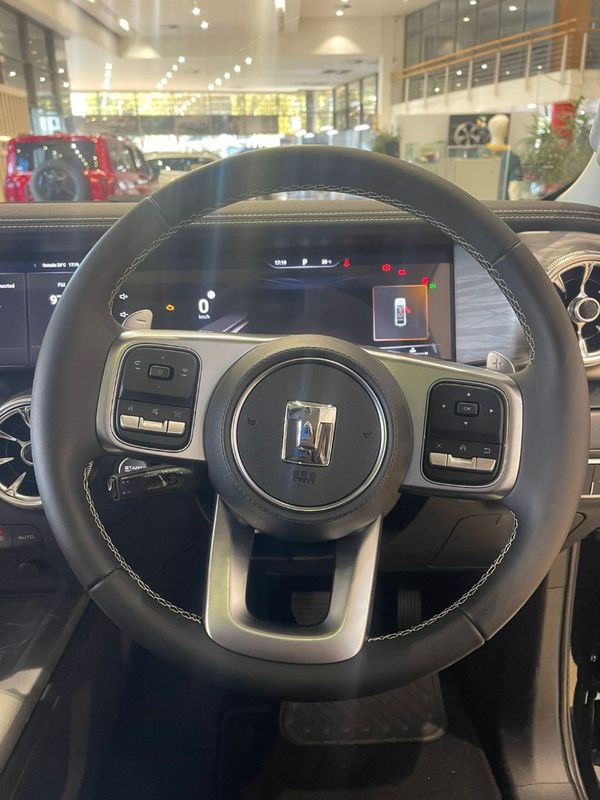 2026-GWM-Tank-300-24TD-Super-Luxury-4x4-Auto image:5