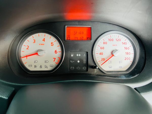 2023-Nissan-NP200-16-AC-Safety-Pack image:14