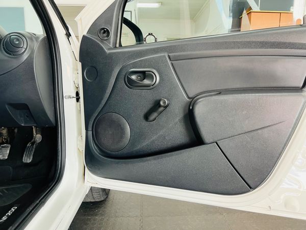 2023-Nissan-NP200-16-AC-Safety-Pack image:18
