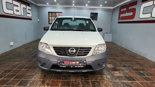 2019-Nissan-NP200-16 image:1