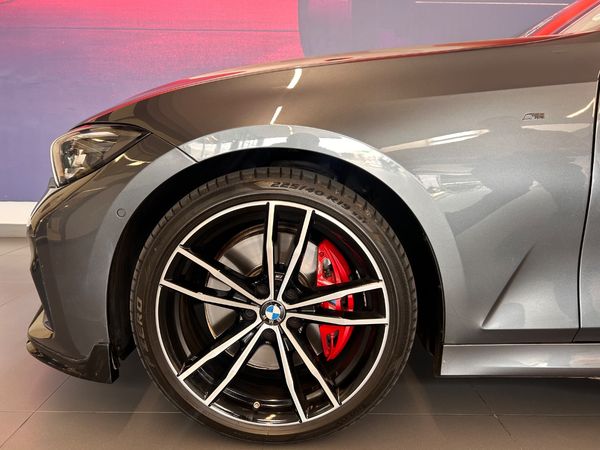 2022-BMW-3-Series-320d-M-Mzansi-Edition-Auto-g20 image:4