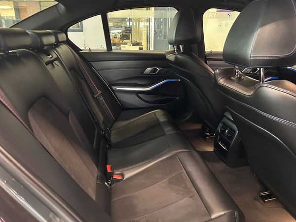 2022-BMW-3-Series-320d-M-Mzansi-Edition-Auto-g20 image:8