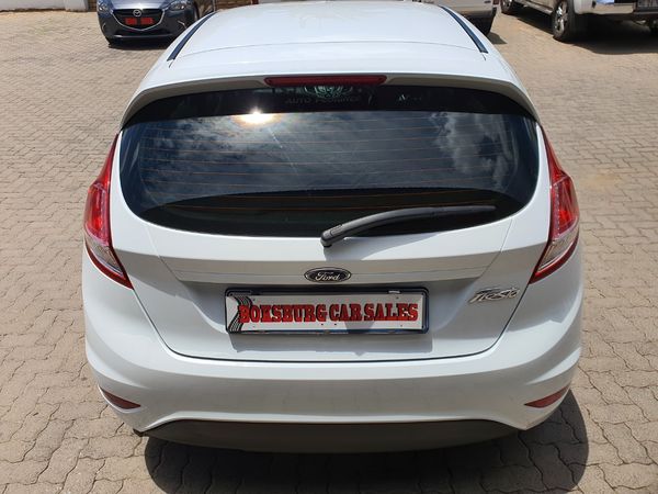 2017-Ford-Fiesta-14-Ambiente-5-dr image:6