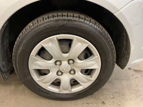 2010-Hyundai-Getz-14 image:8
