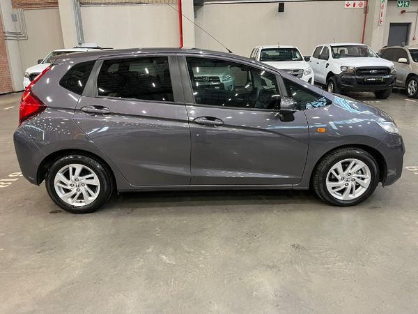 2019-Honda-Jazz-15-Elegance-Auto image:1
