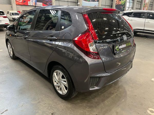 2019-Honda-Jazz-15-Elegance-Auto image:4