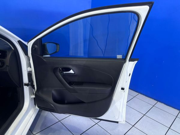 2024-Volkswagen-Polo-Vivo-14-Trendline-5-dr image:12