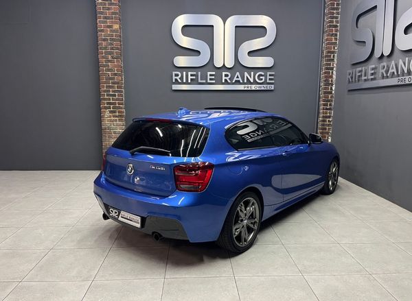 2013-BMW-1-Series-M135i-3-dr-Auto image:5