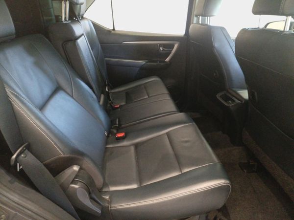2023-Toyota-Fortuner-24-GD-6-Raised-Body-Auto image:9