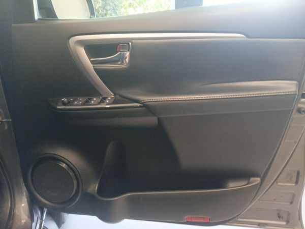 2023-Toyota-Fortuner-24-GD-6-Raised-Body-Auto image:13