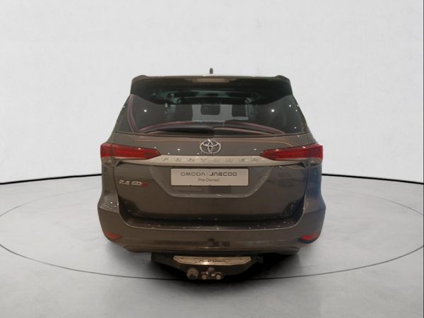 2023-Toyota-Fortuner-24-GD-6-Raised-Body-Auto image:4