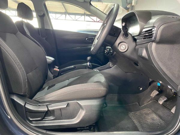 2024-Hyundai-i20-12-Fluid image:11