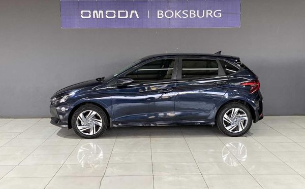 2024-Hyundai-i20-12-Fluid image:2